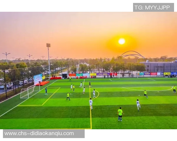 热爱足球的你还在等什么快来报名参加我们的足球联赛吧一起享受激情与快乐 热爱足球的你还在等什么快来报名参加我们的足球联赛吧一起享受激情与快乐